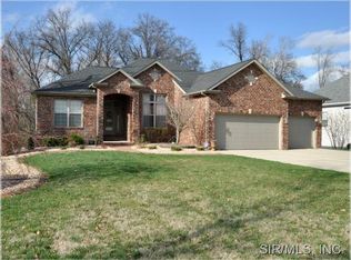 320 W Country Ln, Collinsville, IL 62234