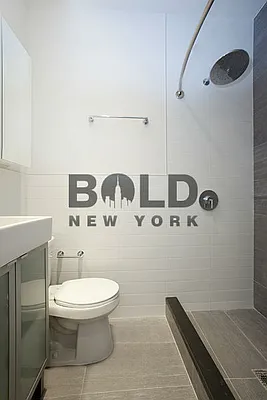 Rented by Bold New York | media 38