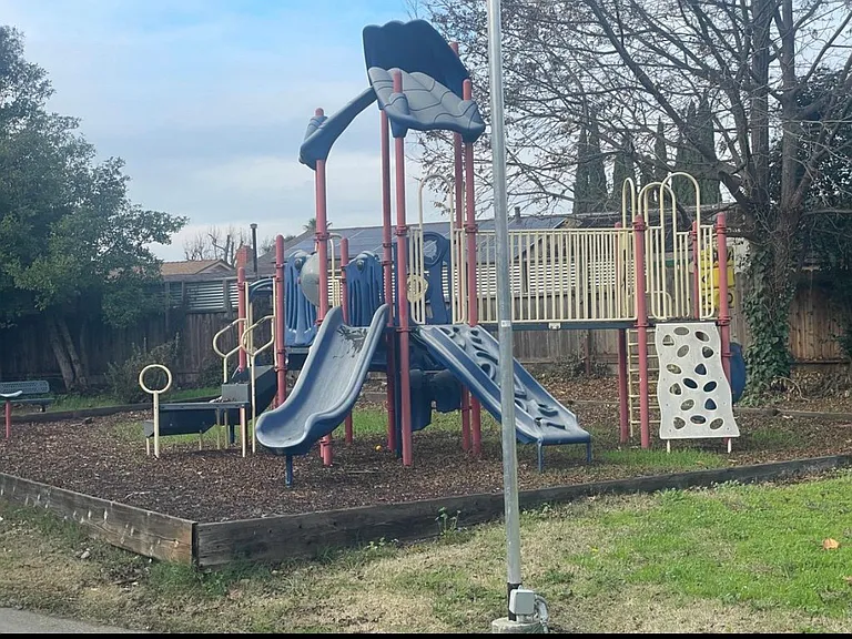 76 Villa Cir — Photo 10