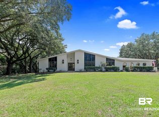 8696 Twin Beech Rd, Fairhope, AL 36532