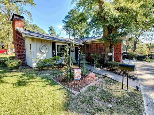 565 Berg Ave, Camden, AR 71701