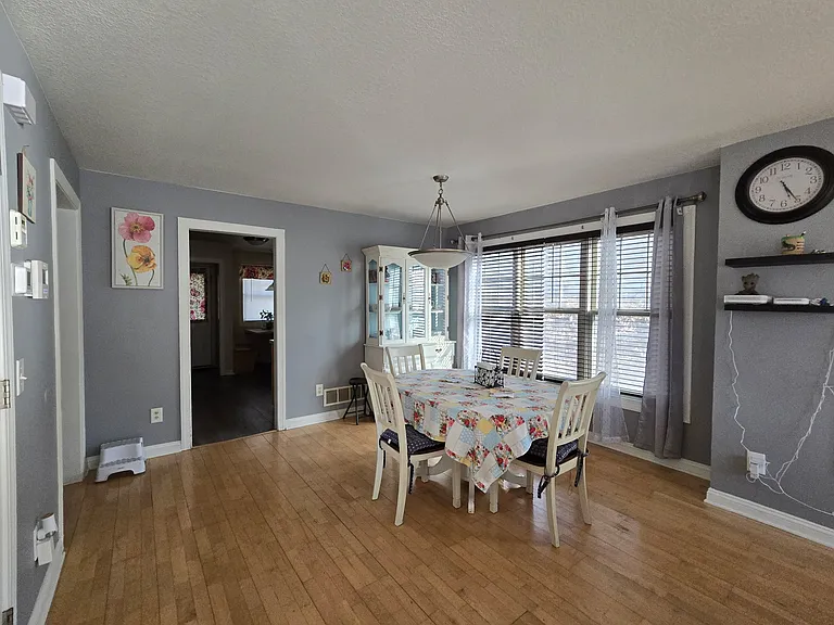 582 State St #1 — Photo 16