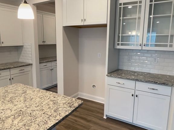 4th image of 2225 Cologne Ln
