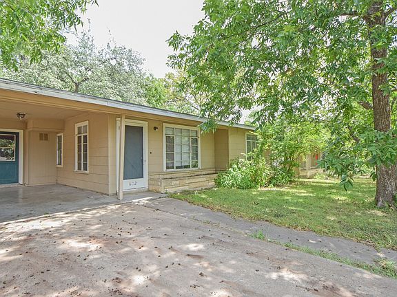2nd image of 602 Hammack Dr