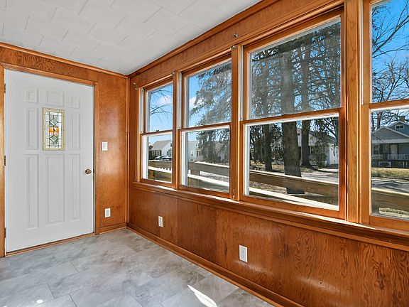 4th image of 2636 S 7th St