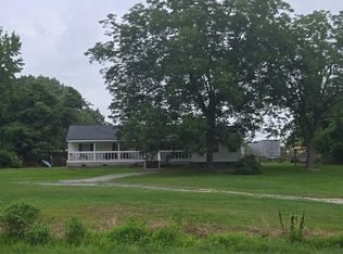 372 Tyree Rd, Kinston, NC 28504