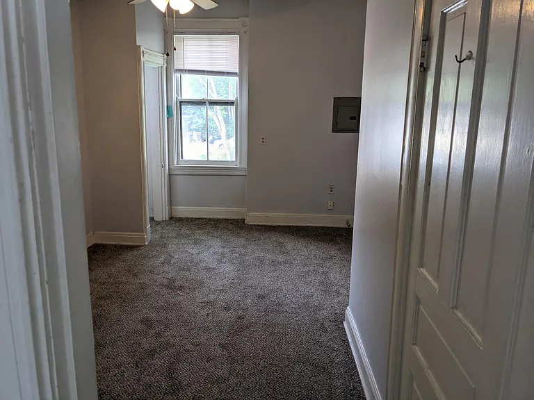16 Sterrett Ave #2 — Photo 4