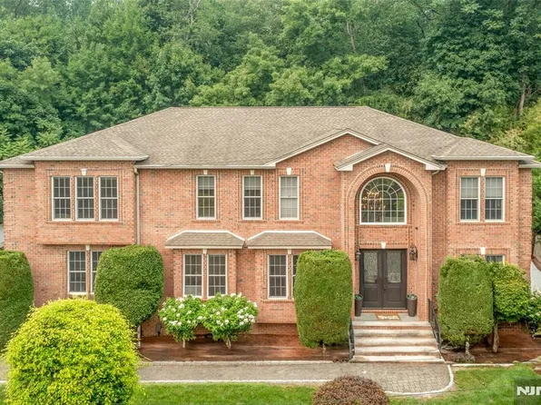 38 Glenwood Avenue, Demarest, NJ 07627