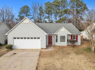 8 Clear Lake Dr, Simpsonville, SC 29680