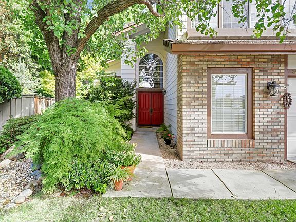 2nd image of 2424 Carr Ct