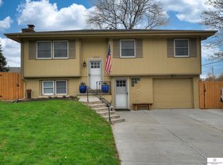 13089 Ames Ave, Omaha, NE 68164