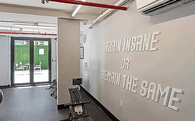 Rented by REAL New York | media 31