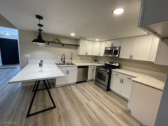 2nd image of 3546 Bounty Ave