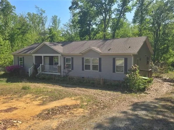 526 Jimmy Creek Rd, Thomasville, NC 27360