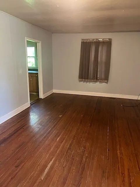 2 bed, 1.0 bath, $1,100 — Photo 3
