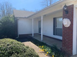 1037 Southhills Dr, Cabot, AR 72023