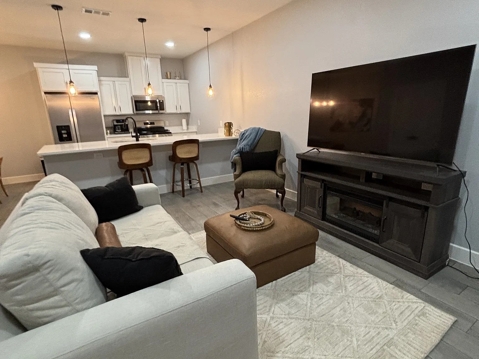 1235 South Plum Street SOVY - B — Photo 2