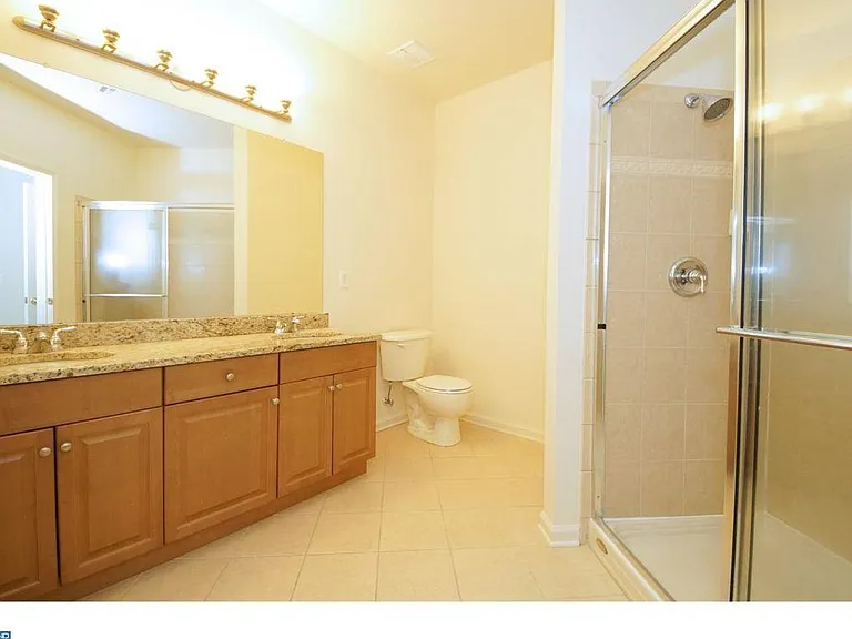 631 Masterson Ct — Photo 5