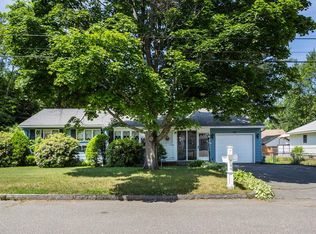 132 Jerilis Dr, Springfield, MA 01119