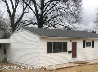 1060 Wycomb Dr, Florissant, MO 63033