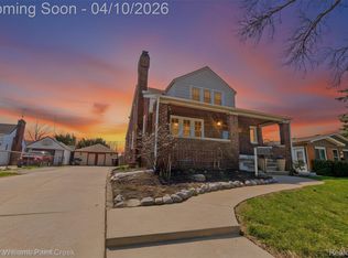 7392 Voerner Ave, Center Line, MI 48015