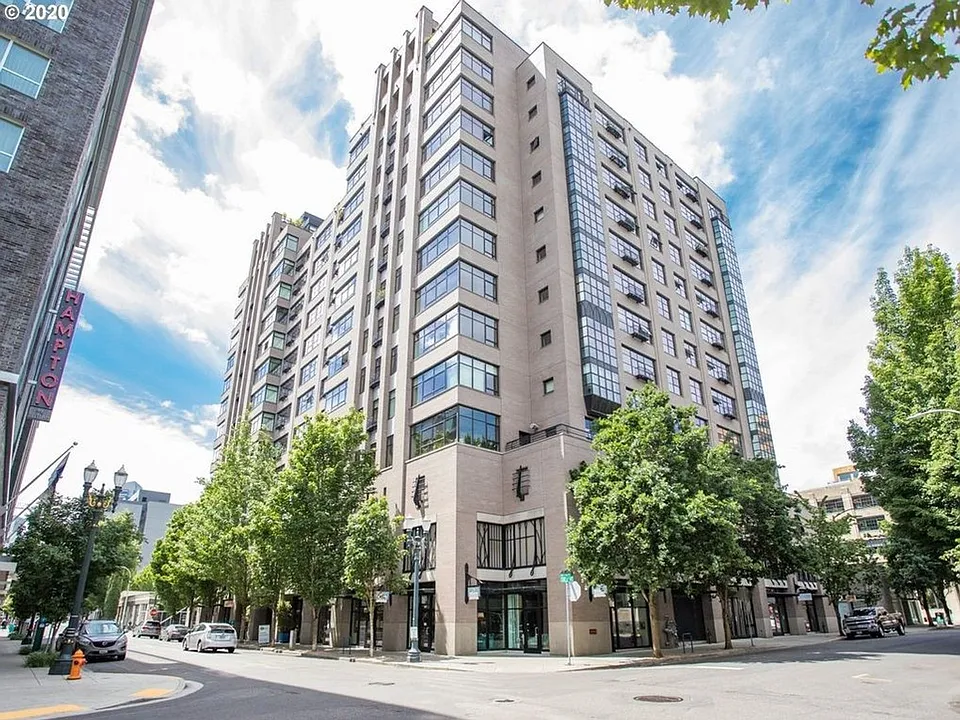 333 NW 9th Ave #607