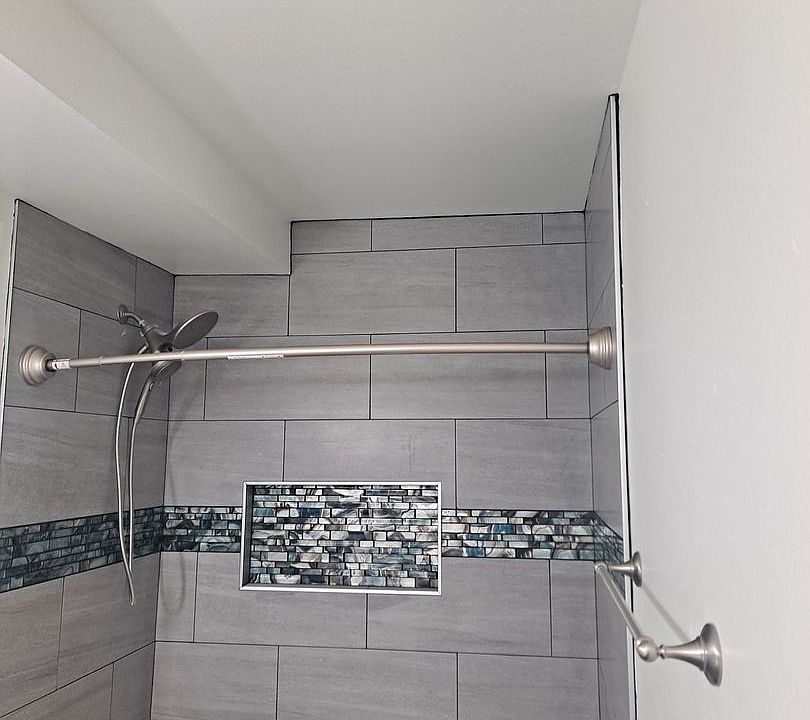 2nd image of 4240 43rd St APT 4