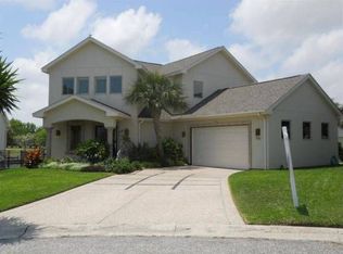 304 Square Rigger St, Rockport, TX 78382