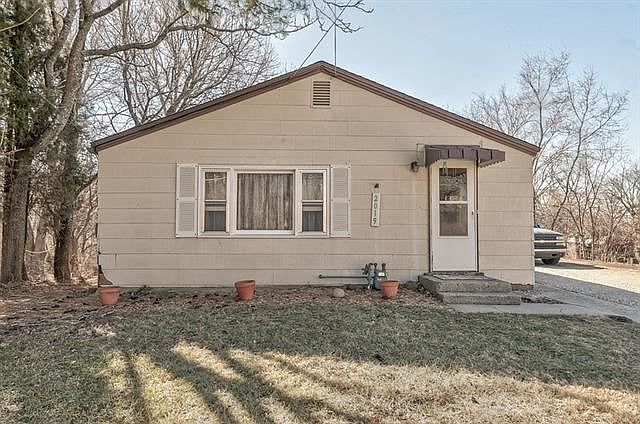 1st image of 2019 Bunker Ave