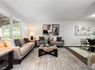 1646 Pepperwood Dr, Saint Louis, MO 63146