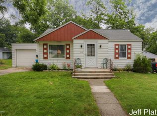 512 Orange St, Greenville, MI