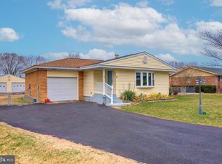 62 Darl Cir, Colonial Beach, VA 22443