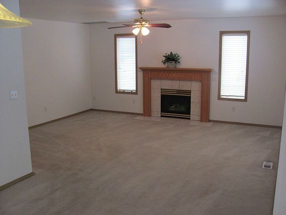 4th image of 1218 30th Avenue Ct SW