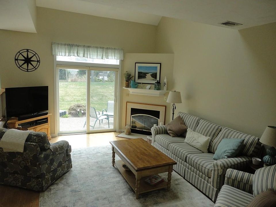 1st image of 28 Southcliff Dr