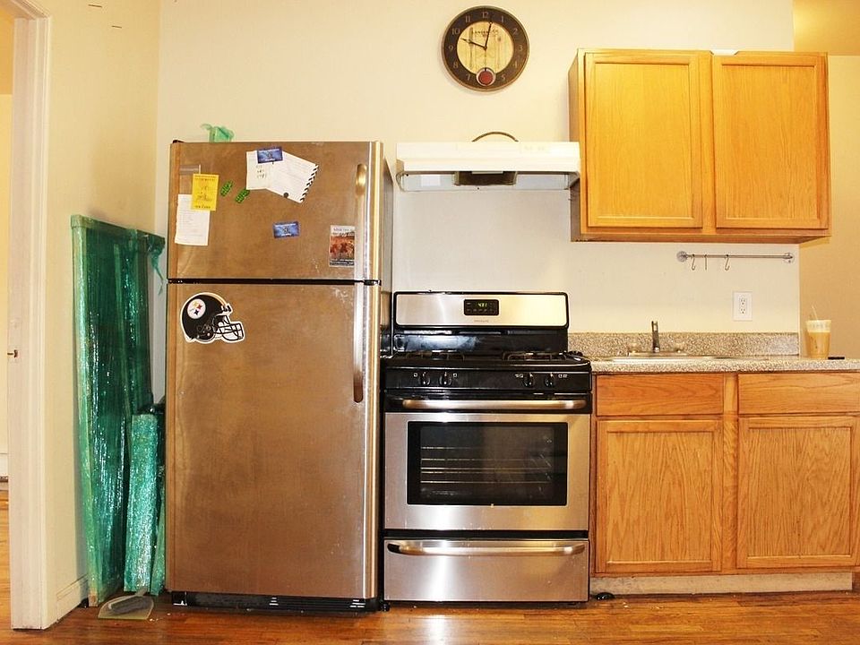 1st image of 523 Dekalb Ave #2