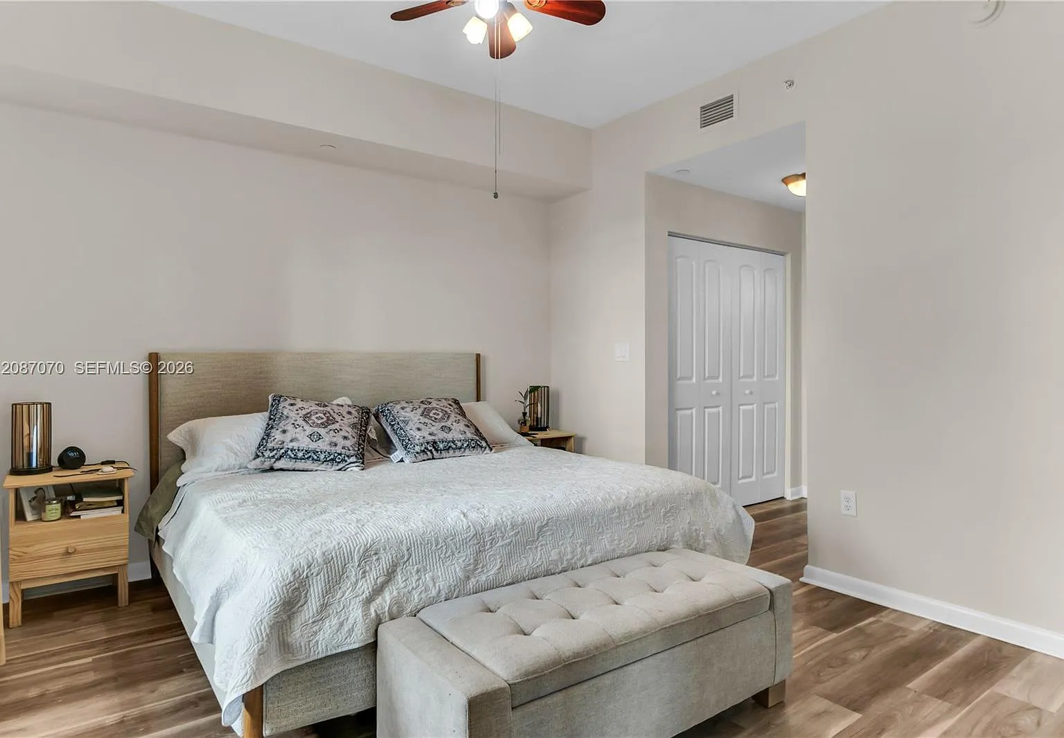 Toscano Condo — Photo 4