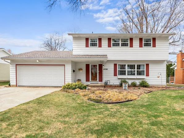 1226 Meadowlark Dr, Madison, WI 53716