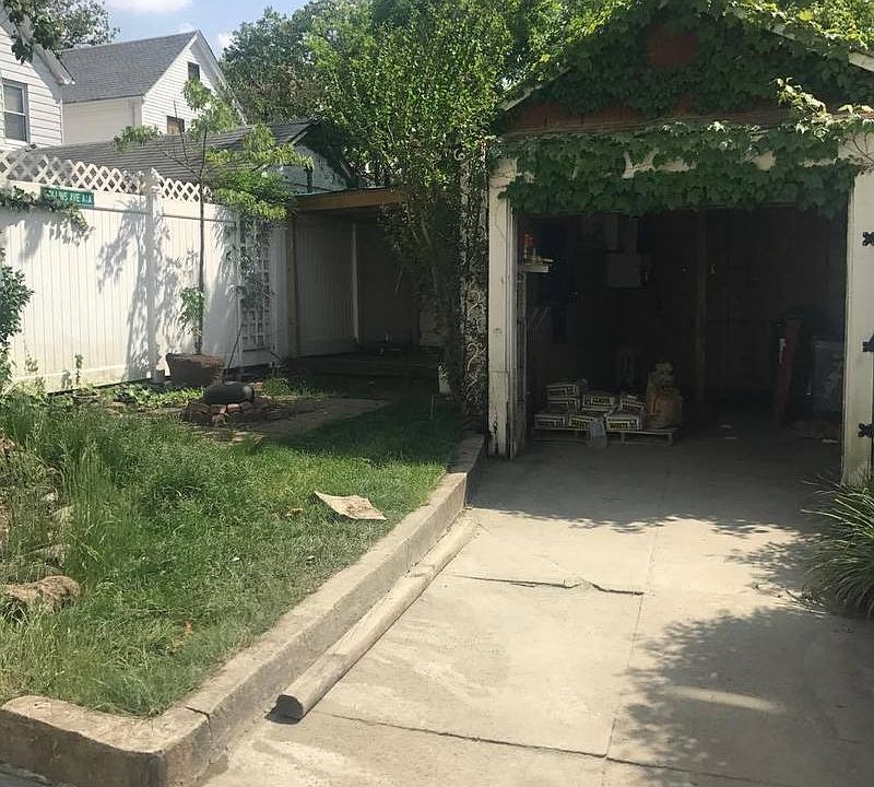 1st image of 6850 Nansen St