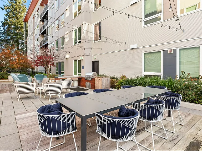 The Heron Flats and Lofts — Photo 18
