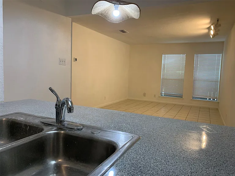 2708 S 1st St #104 — Photo 12