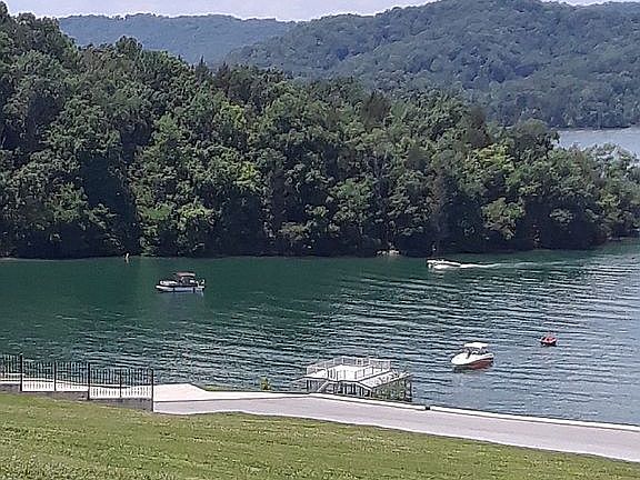  Norris Lake community views