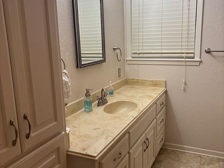 207 Courtland Cir — Photo 13