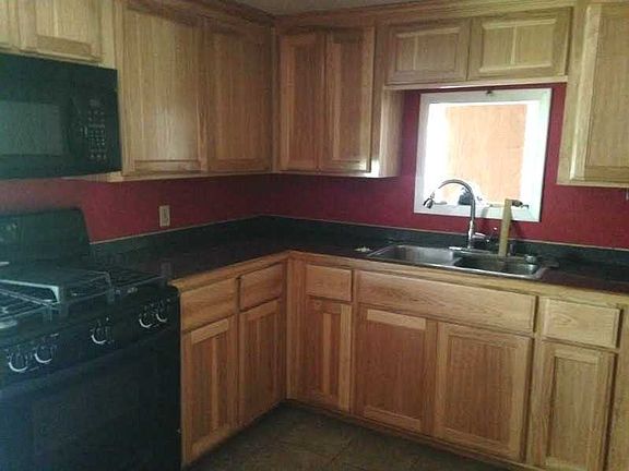 3rd image of 1109 E Jewell St