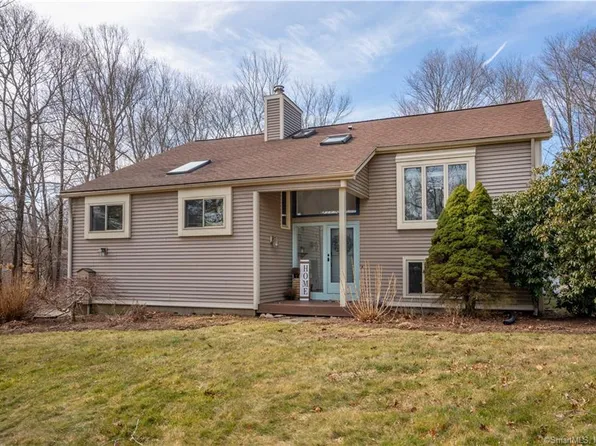 2 Hickory Court, Columbia, CT 06237