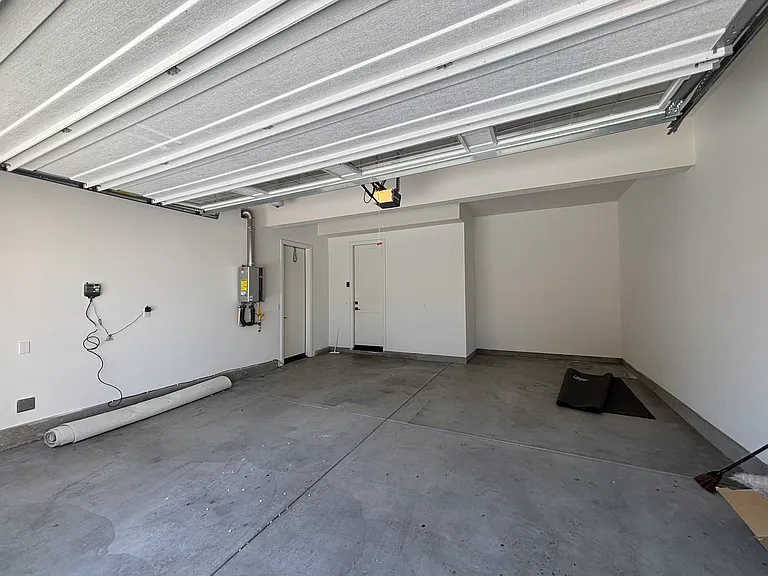 53 Molly Loop — Photo 14