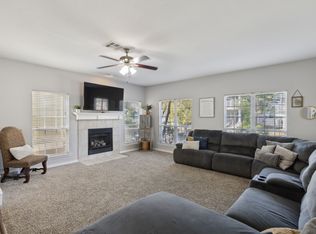 1720 Forsythe Dr, Aubrey, TX 76227
