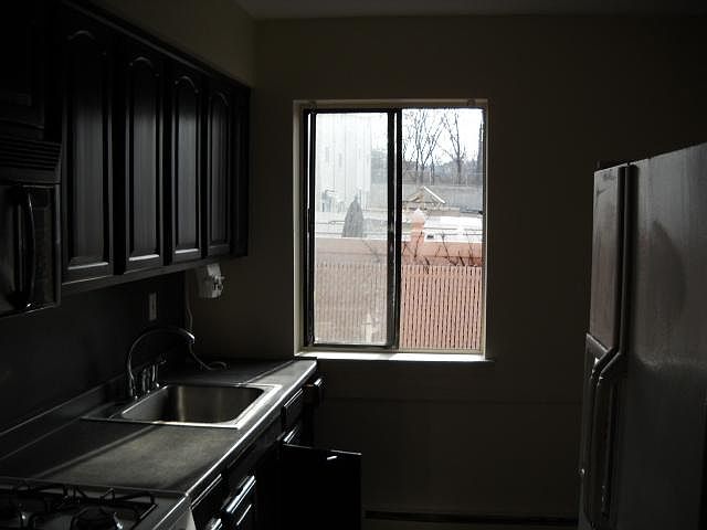 1st image of 119 Lyman Ave APT 1B