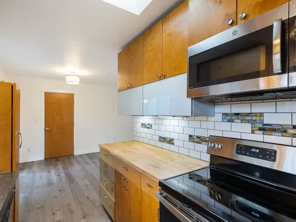 8715 N Washburne Ave Unit A, Portland, OR 97217