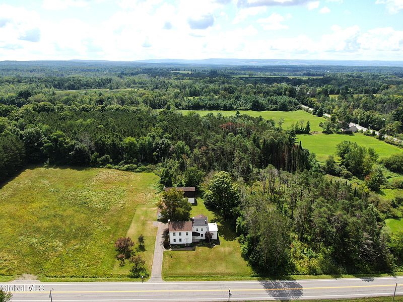 4th image of 1022 W Galway Road