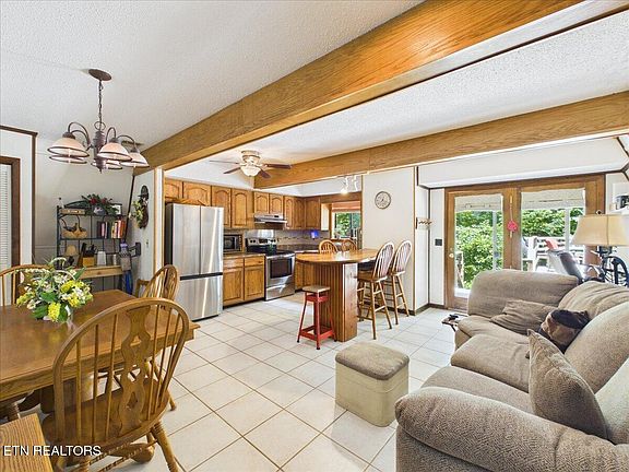 5th image of 183 Lantz Dr